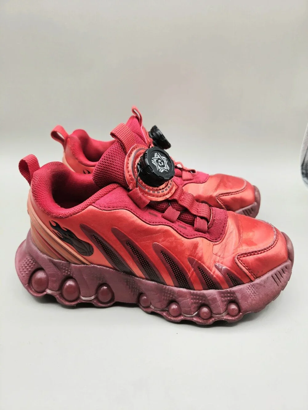Nike metallic red